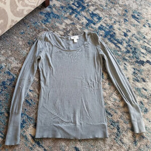 Ann taylor Loft xs sweater with back detail
